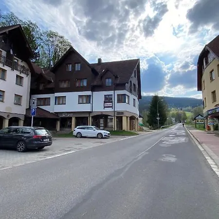 Rokytnice Nad Jizerou, Modra Hvezda * Rokytnice nad Jizerou