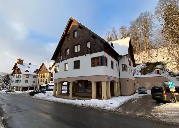 U Skiareálu Modrá Hvězda * Rokytnice nad Jizerou